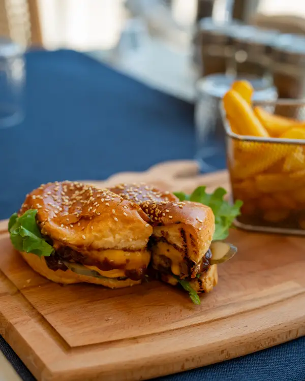 Demi Glace Soslu Burger
